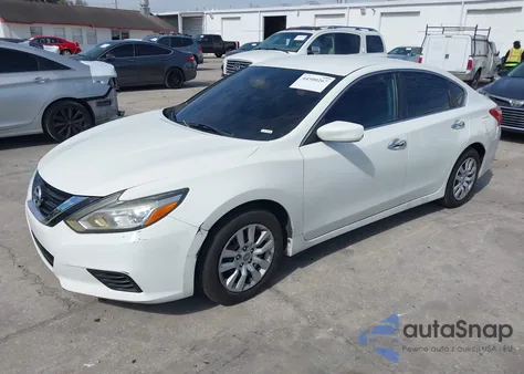 2016 Nissan Altima 2.5/2.5 S/2.5 Sl/2.5 Sr/2.5 Sv из США, поврежденный, VIN 1N4AL3AP5GC153352